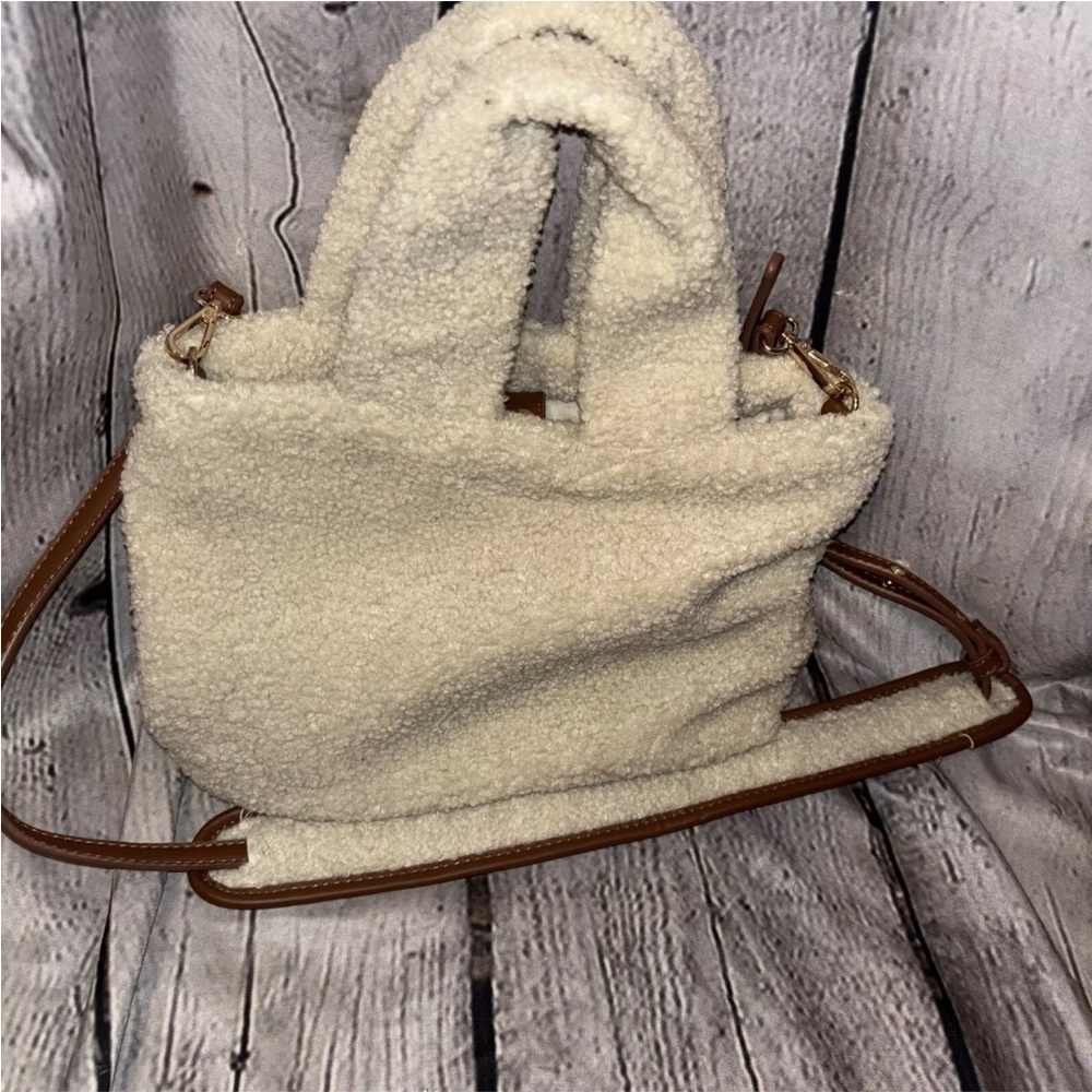 Laundry By Shelli Segal Teddy Bear Bag Purse Small Cream Crossbody Fuzzy Leather - Picture 2 of 6